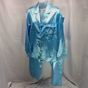 NWOT Vintage Kathryn Blue Satin Embroidered PJ Set Pajamas Sleepwear Large.